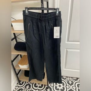COPY - NWT Woman’s Athleta Wide Leg Pants